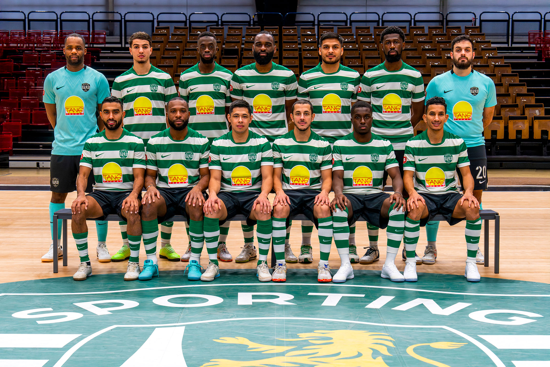 Photo officielle de l'effectif du Sporting Paris